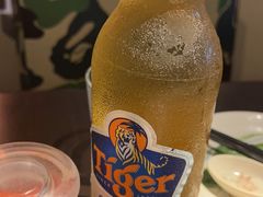 虎啤啤酒-大头虾越式风味餐厅(光明广场店)