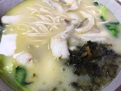 招牌黄鱼面-明呈黄鱼面馆(斜土路店)