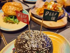 -DEEP·美式餐吧(五棵松华熙LIVE店)