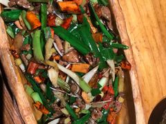 -老滇山寨•云南特色菜•地方菜•民族风情歌舞表演(金碧店)