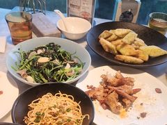 -雀蓝川菜(奥体广场店)