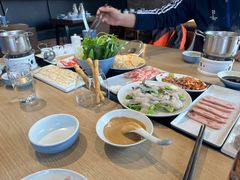 -不老仙金汤虾丸火锅