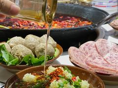 -扎起市井老火锅(乐山总店)