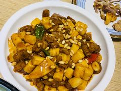 松子牛肉炒年糕-兔爸私家小厨(新北万达店)
