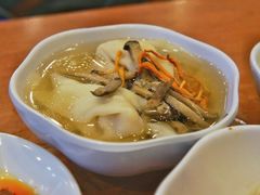 菌汤龙抄手-龙抄手(春熙路总店)