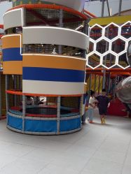 -星际乐园(红博中央公园店)