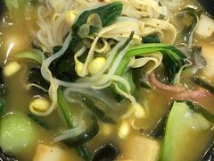 麻辣砂锅米线-半亩园(奥特莱斯店)