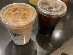 -星巴克(杭州西湖银泰1F店)
