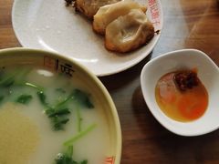 -胡记锅贴·沪上游子老鸭粉丝汤(太原路店)