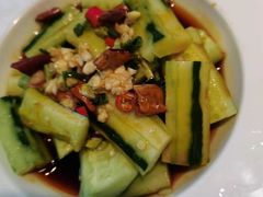 刮皮黄瓜-老佛爷铜炉蛙锅(海岸城店)