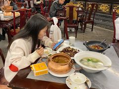大堂-蔼若春.传承三十年云南菜(金碧公园店)