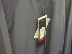 -唯品会(北京国瑞城店)