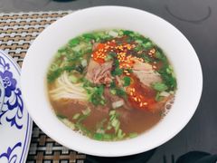 牛肉面-敦煌山庄摘星阁