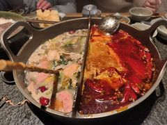 -三出山火锅(南京万象天地店)