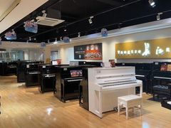-柏斯音乐艺术中心·钢琴·吉他(上音店)
