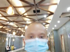-凤凰路何眼镜香辣蟹(花果园店)