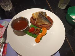 -伯顿西餐厅(厚街香榭丽店)