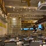 比较建议两个人以上，可以点些特色小吃 我来得比较早