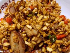 -胡胖子专业长沙菜(衡山路店)