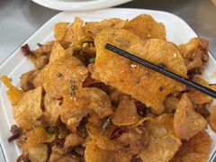 -丹水桥地锅鱼·翘嘴鲌·地方特色全鱼宴(丹江口大坝店)