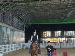 -名驭国际马术学院