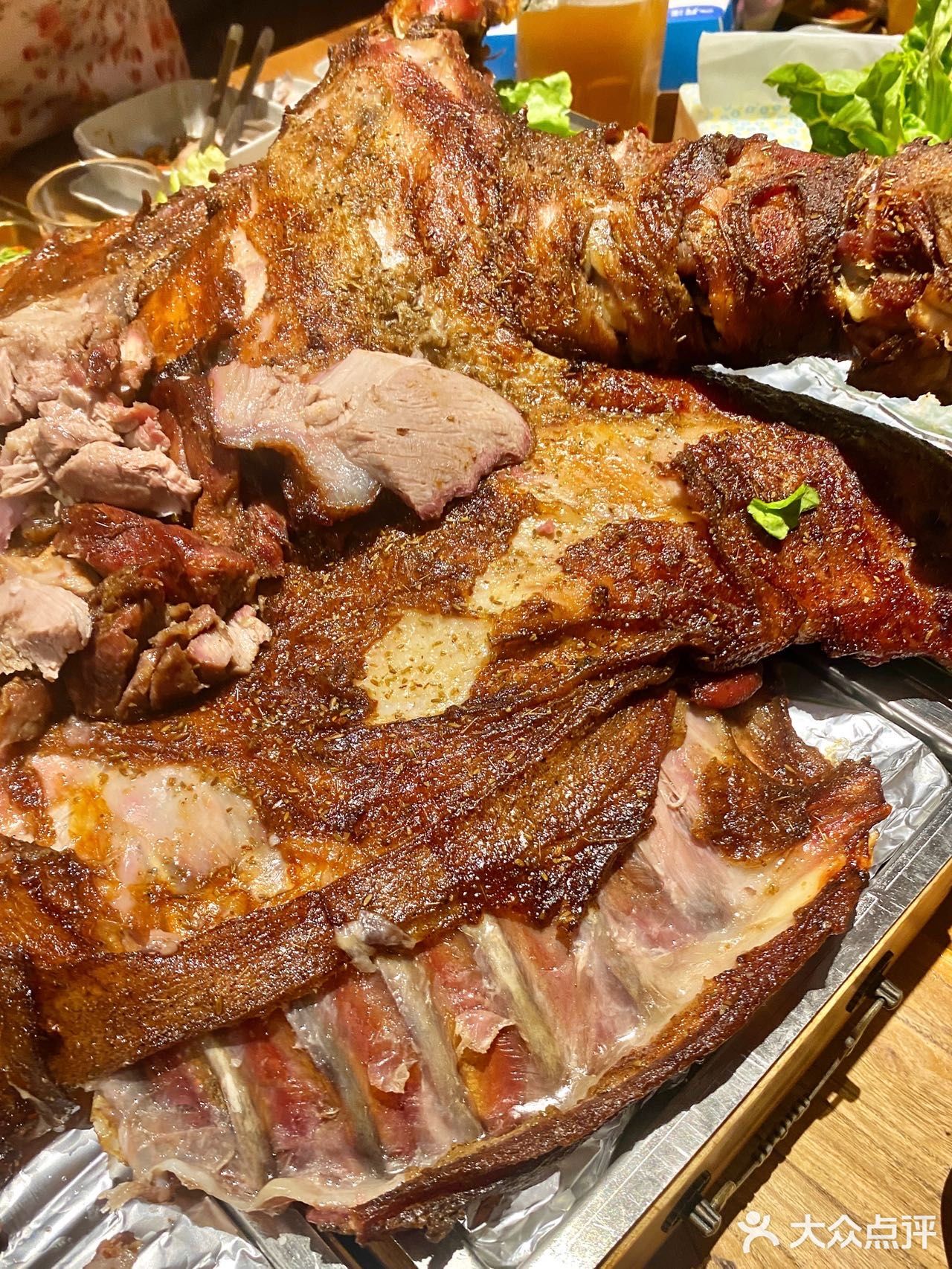 广州人气火爆的烤全羊/烤羊排🐑