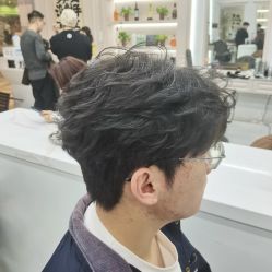 -尤司男士国潮理发馆