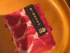 -牛YO寿喜烧·铁板烧和牛火锅自助(市府恒隆店)