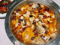 沸腾水煮江团-新沸腾鱼乡(世贸天阶店)