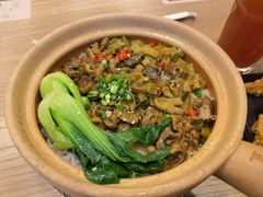 -煲仔皇腊味煲仔饭(经四万达店)