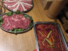 -洱火云南酸菜牛肉火锅(石景山当代商城店)