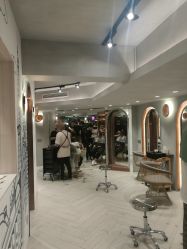 -苏豪路易士·嘉玛发廊