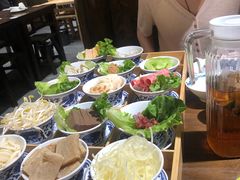 -聚汇三少·龙虾·中餐厅(莫邪路新天地店)