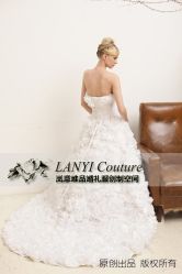 -LANYI COUTURE高级婚纱礼服改衣店