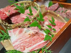 -山川小町·极番烧肉(新地假日广场店)