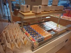 -好利来(南京路一店)