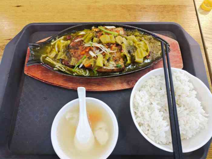 恋上鱼的猫·无骨烤鱼捞饭(华创店)-"店铺就在华创,距离我还挺近的