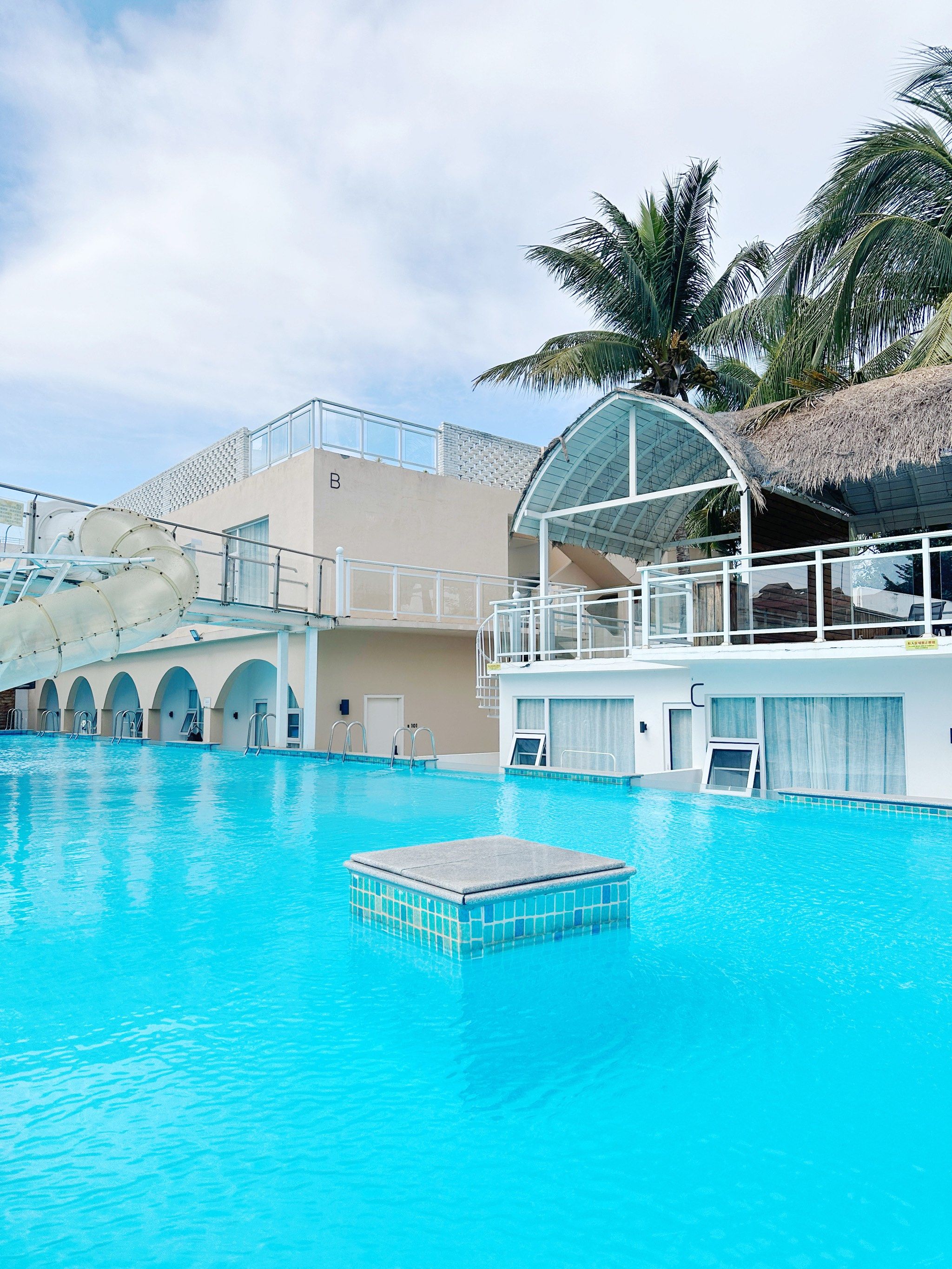 海棠湾宝藏民宿 