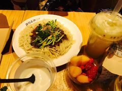 -凤起龙游老面包子(凯德晶品店)