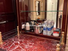 -深圳富苑皇冠假日套房酒店