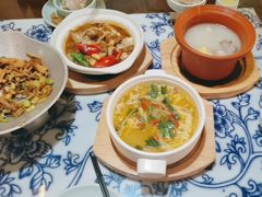 -卢大鲜鱼头捞饭(美利广场店)