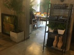 -HIGH FIVE哈福手工汉堡(桂林路店)