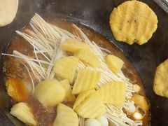-鲁员外地锅鸡地锅鱼(古墩路店)
