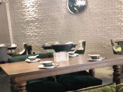 -梧桐树下(云锦世家店)