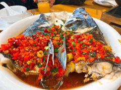 剁椒鱼头-万景饭店·鱼街农家菜