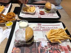 -The Habit Burger Grill 哈比特汉堡(爱琴海店)