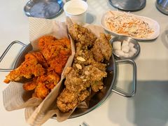 炸鸡一半一半-富乐满韩国正宗炸鸡韩国料理(虹泉路店)