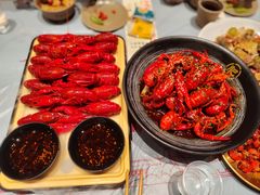 -肥肥虾庄·金牌油焖大虾(杨园滨江时代walk店)