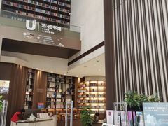 -深圳罗湖水贝IBC亚朵酒店