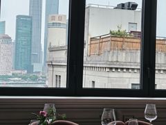 -弦月窗LUNETTE BY AMANDA(复兴路店)